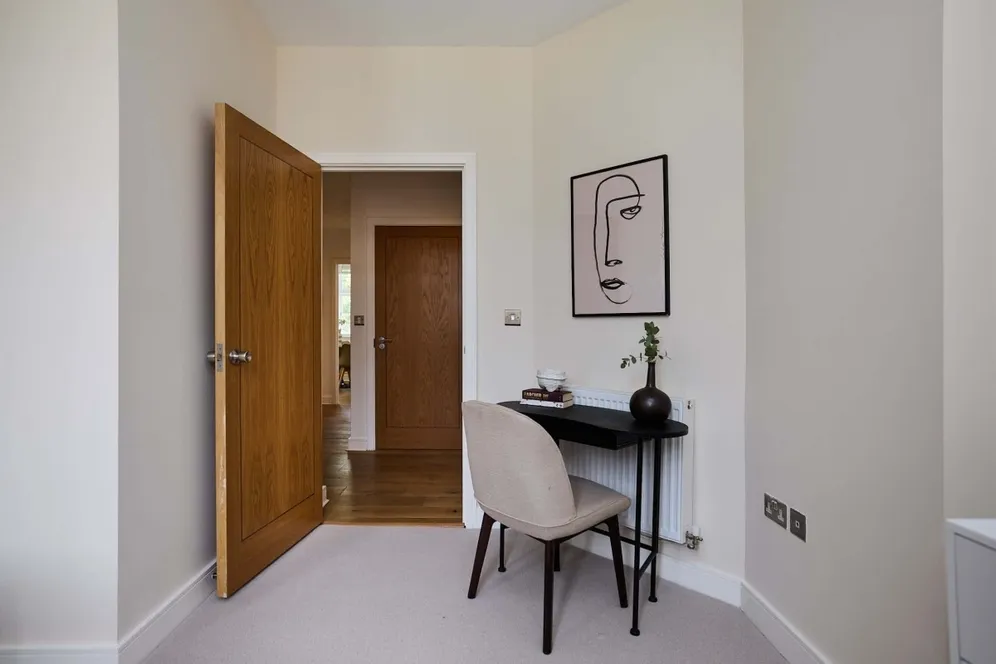 Marianne Close London SE5 photo 12