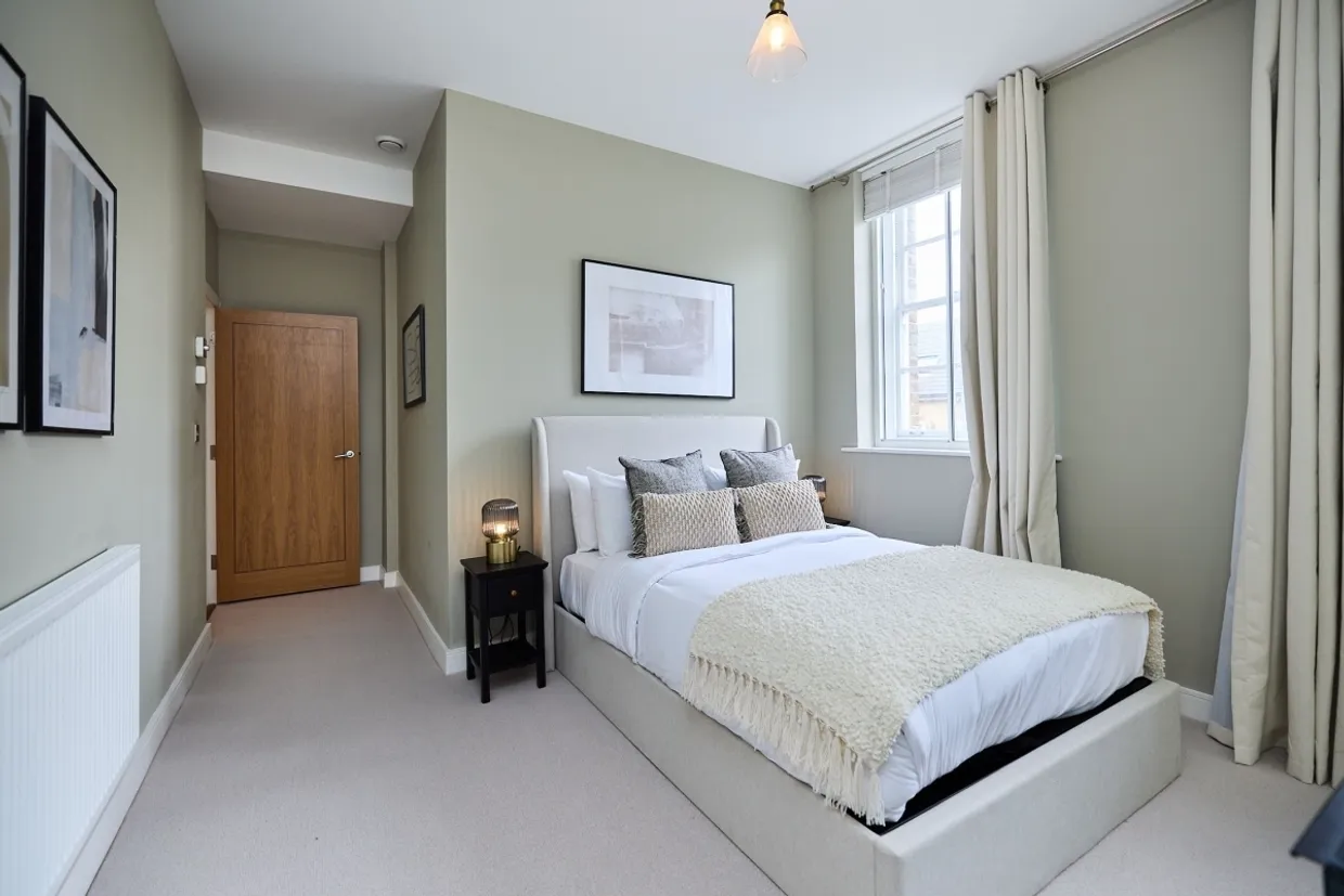 Marianne Close London SE5 photo 18