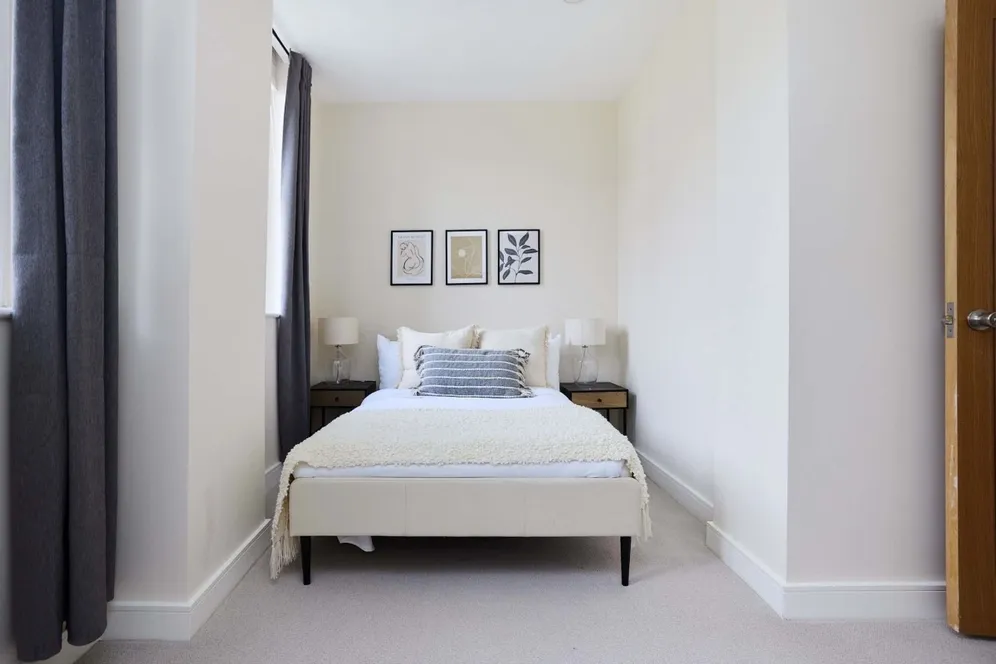 Marianne Close London SE5 photo 19