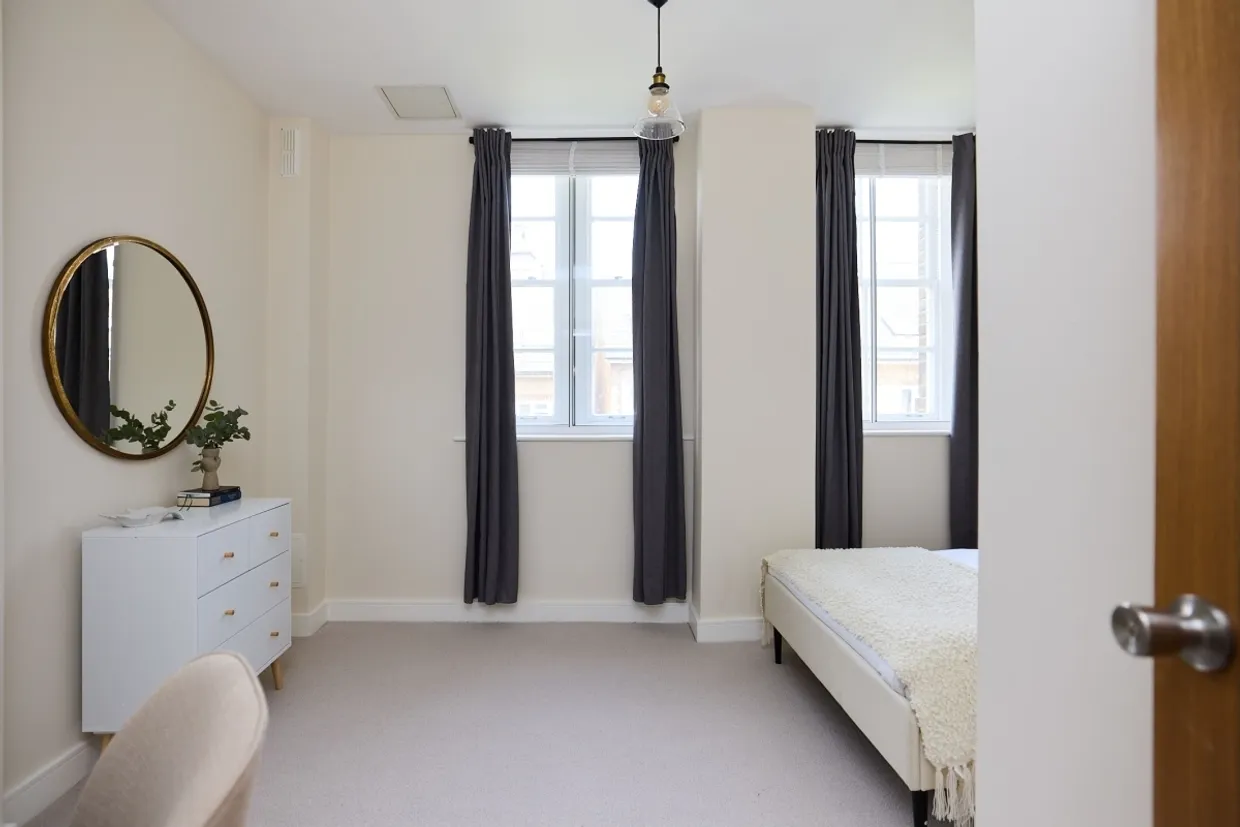 Marianne Close London SE5 photo 25