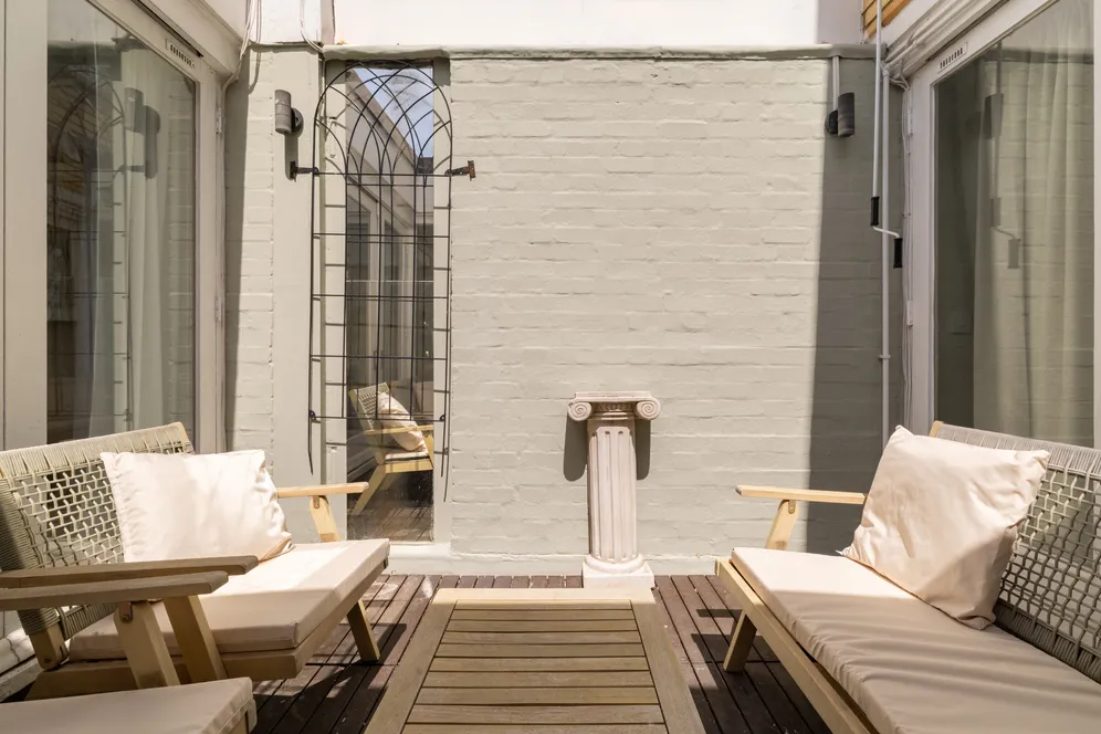 Porchester Square, London, W2 photo 5