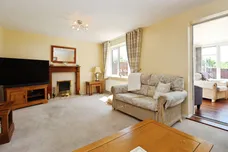 Leighton Close, Wellingborough