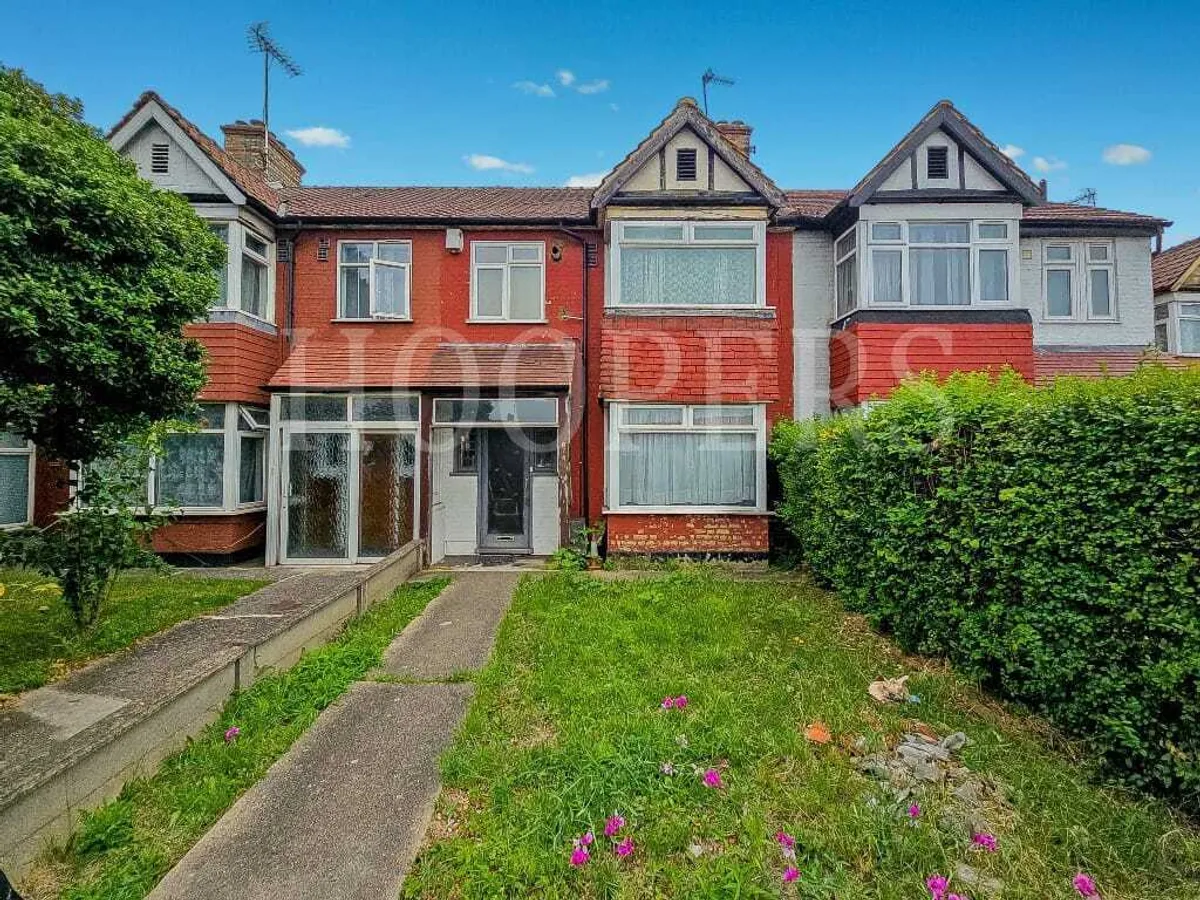 North Circular Road, London, NW2