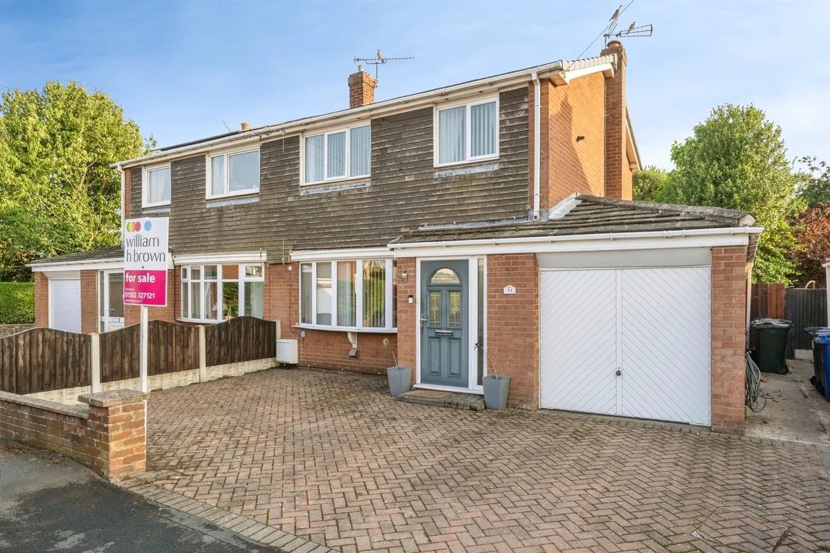 Chapel Close, Finningley, Doncaster