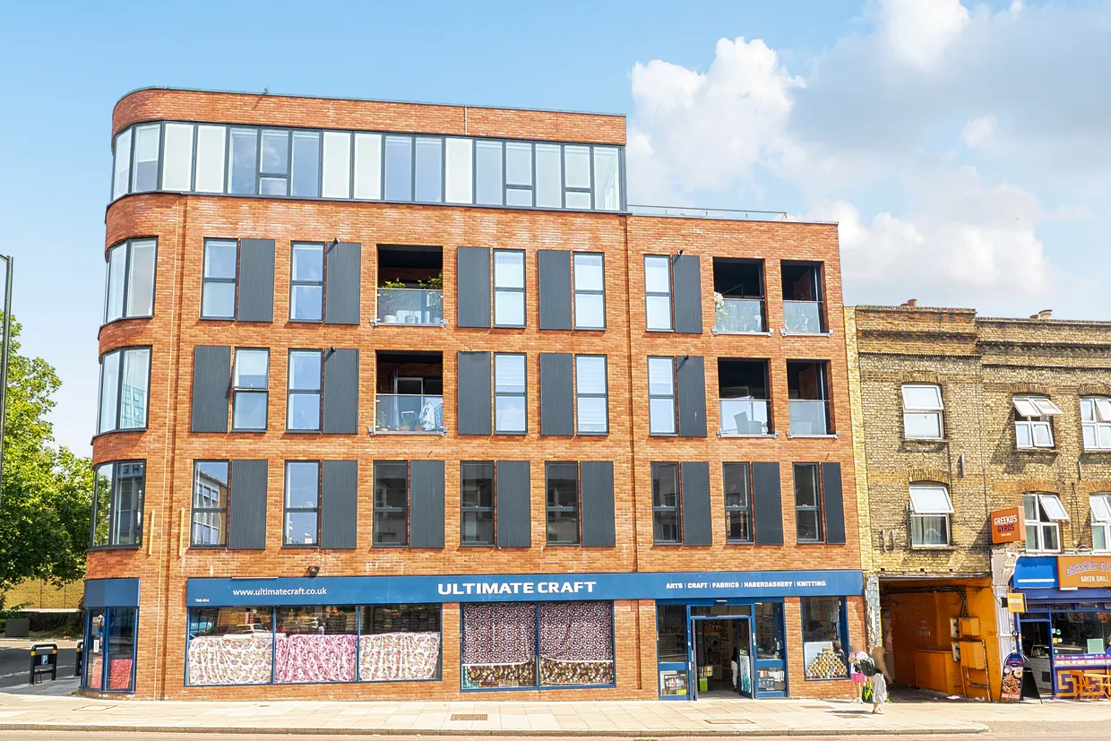 Holloway Road, London, N19 photo 12