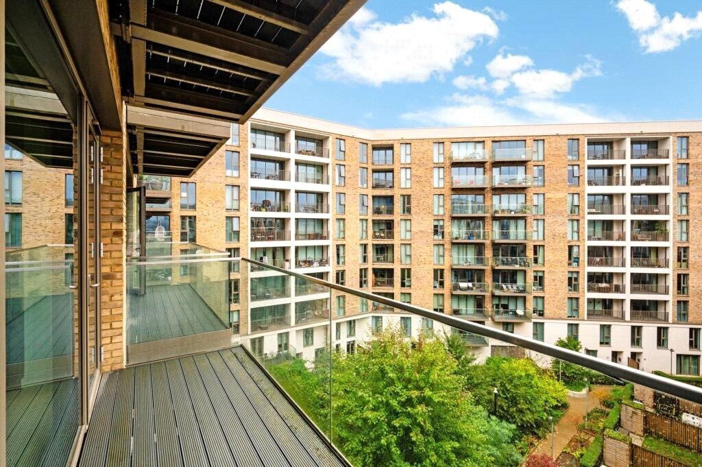 Schooner Road, London, E16 Image 12
