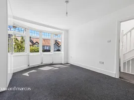 Waddon Park Avenue, Croydon thumb 3