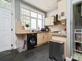 Featherbank Grove, Horsforth, Leeds thumb 3