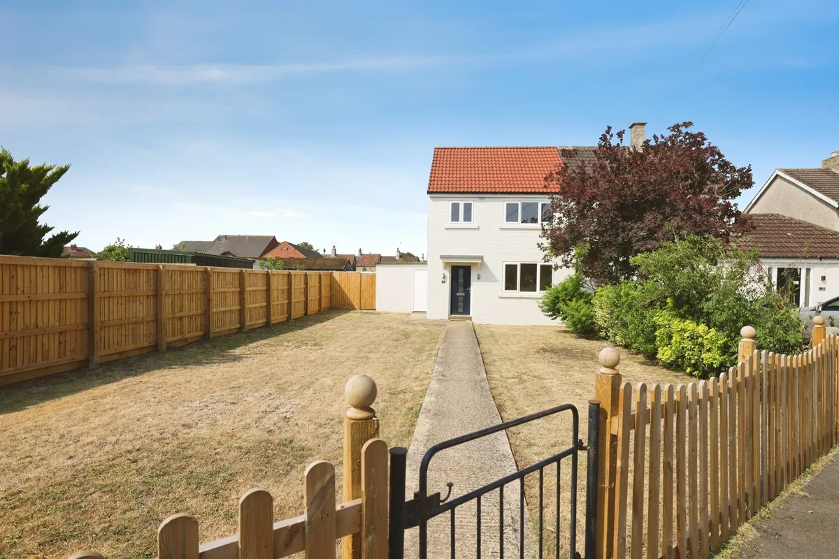 Bishop Road, Calne