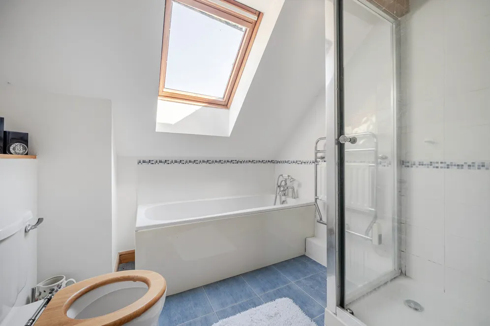 Henley Road, Marlow, SL7 photo 5