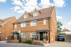 Fenton Close, Potters Bar, EN6 photo 1