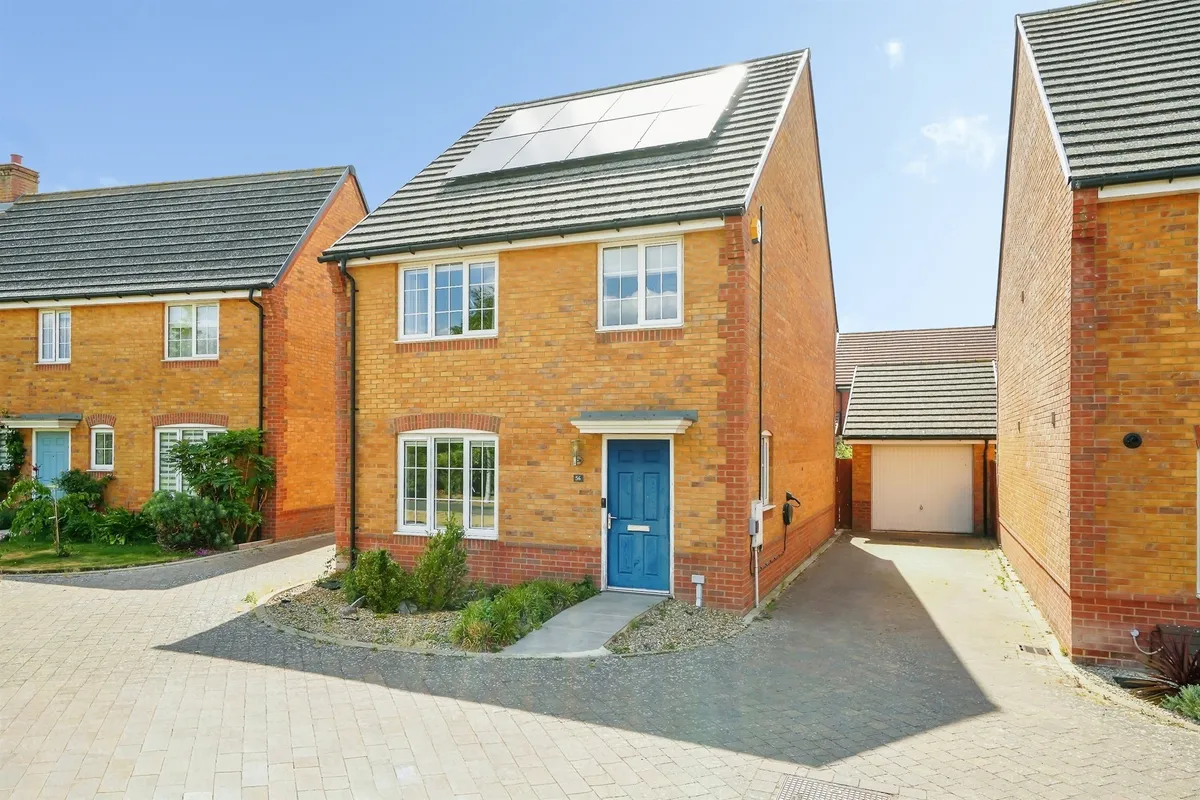 Miles East, Harwell, Didcot