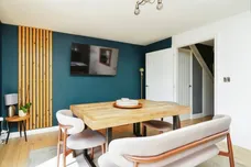 Miles East, Harwell, Didcot