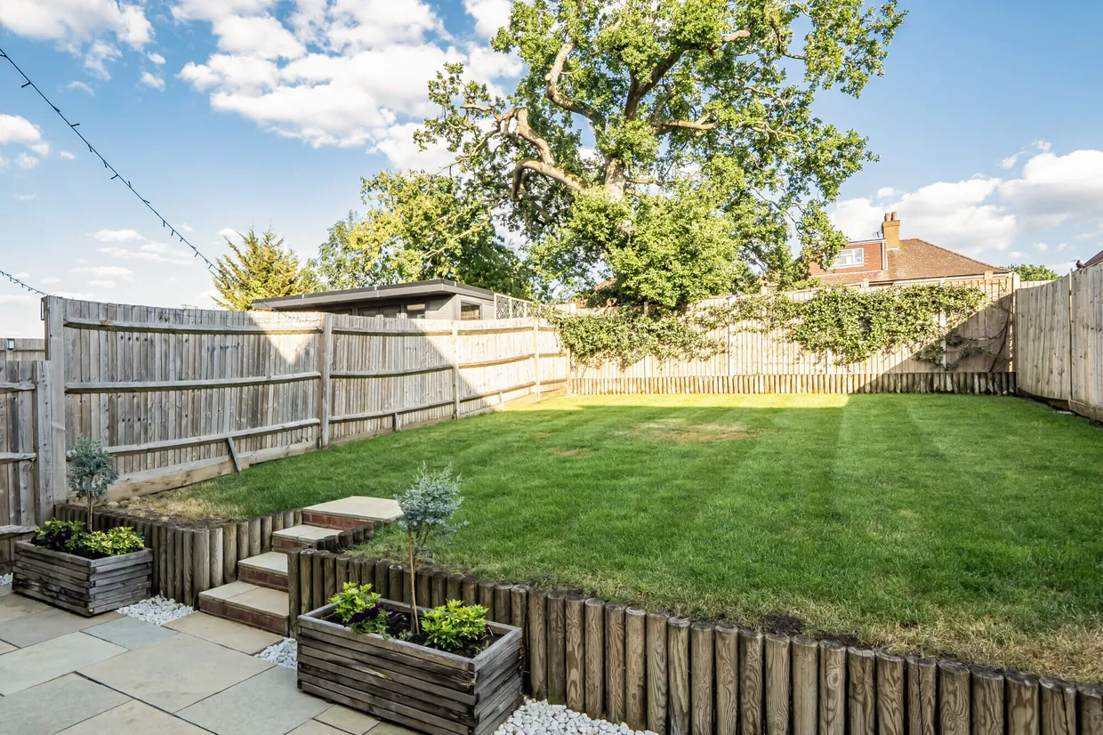 Fenton Close, Potters Bar, EN6 photo 18