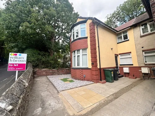 Temple Road, DEWSBURYphoto