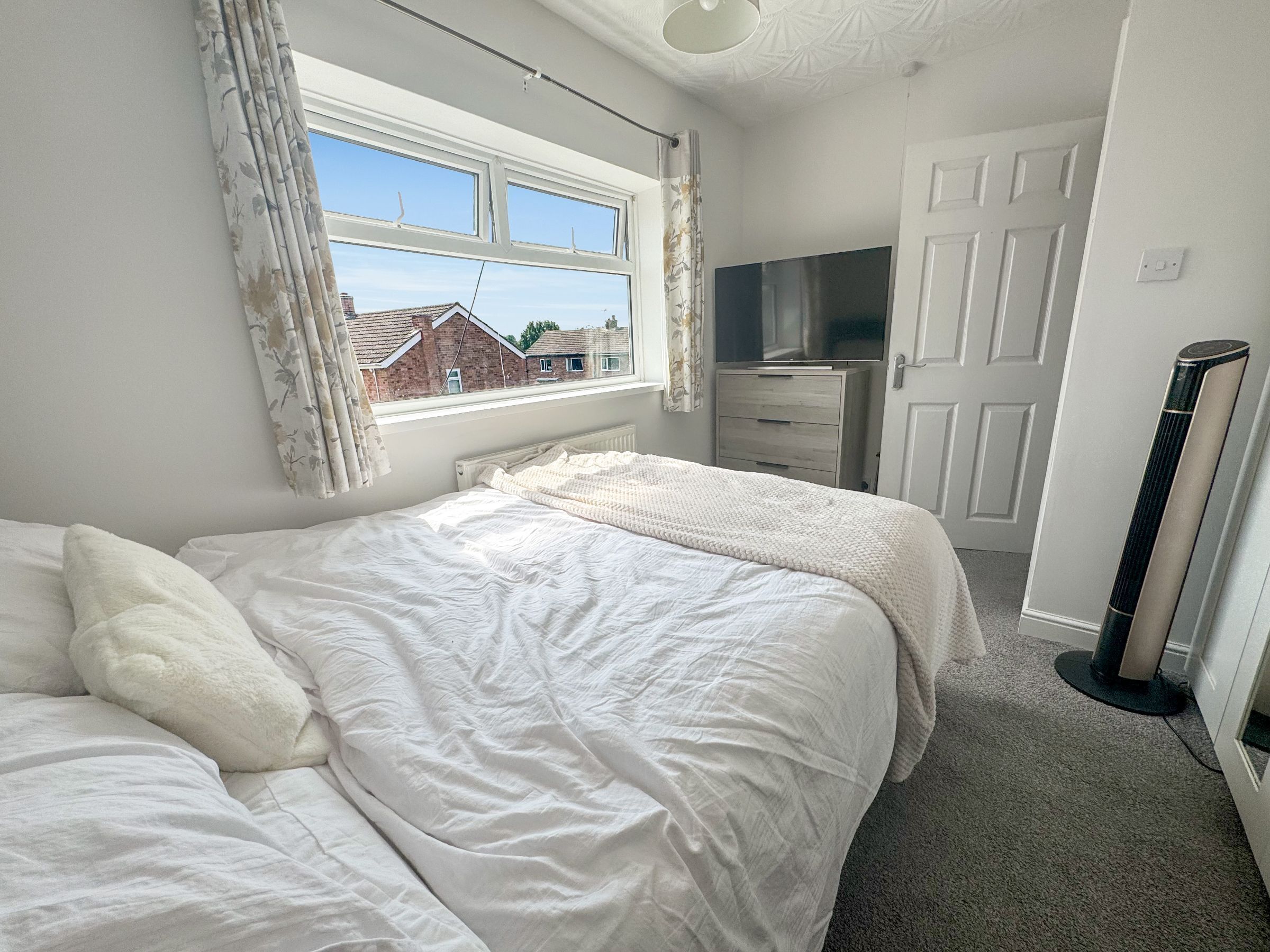 Mease Close, Swadlincote Image 20
