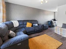 Cathkin Place, Kilwinning thumb 3