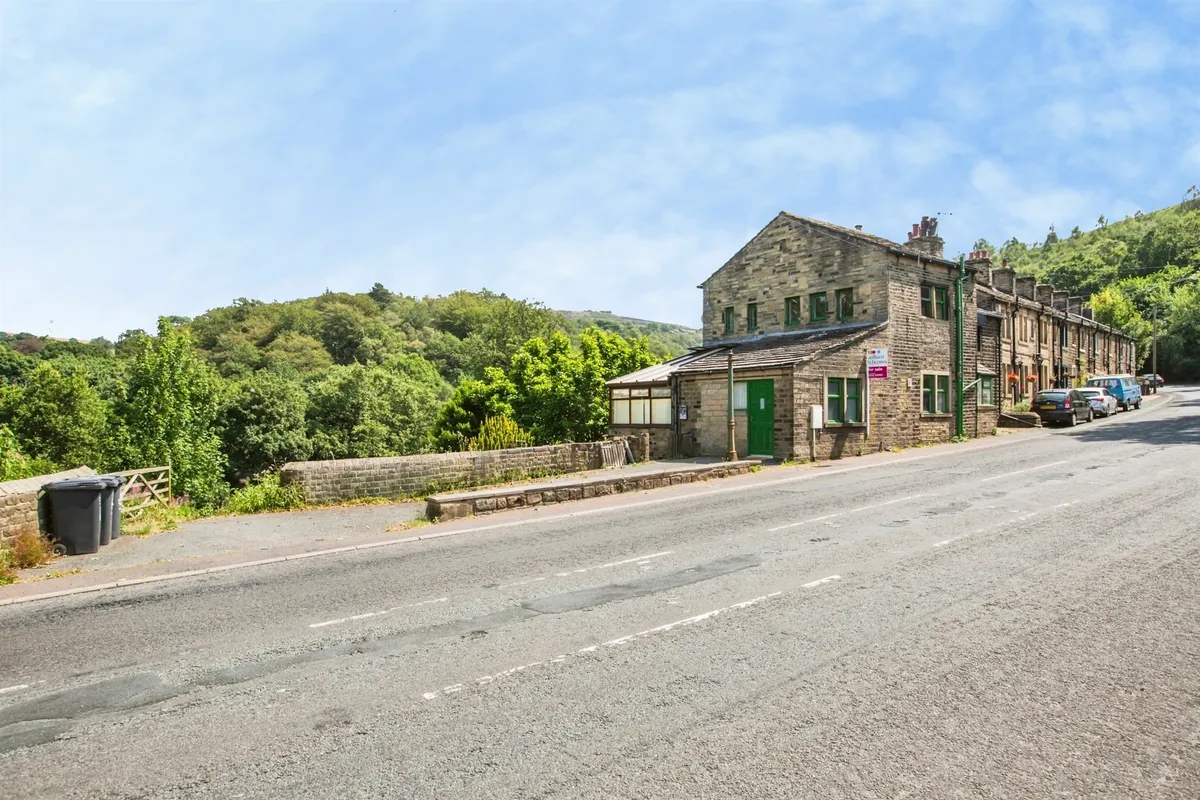 Oldham Road, Rishworth