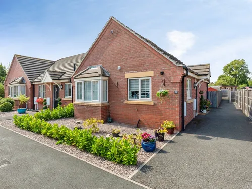 Sessile Crescent, Ruskington, Sleafordphoto