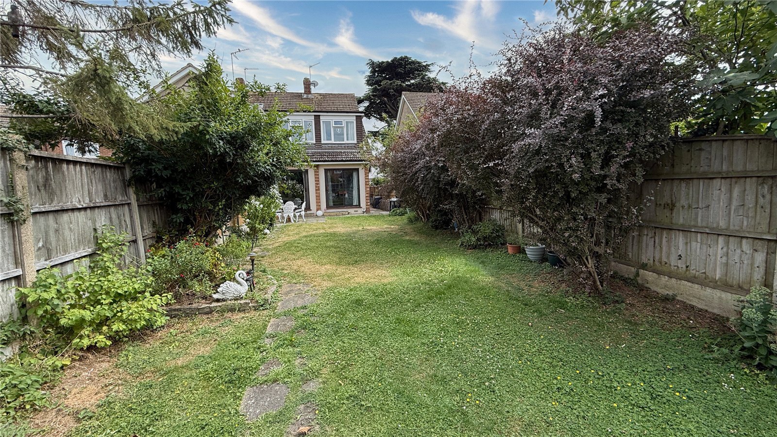 Second Avenue, Stanford-le-Hope, Essex, SS17 Image 3