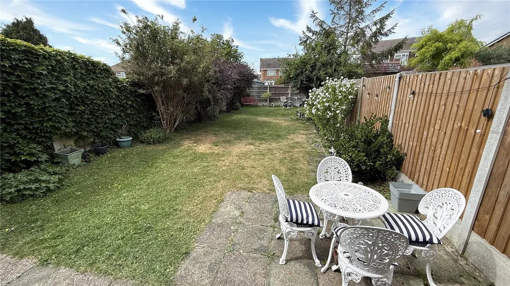 Property carousel item 4