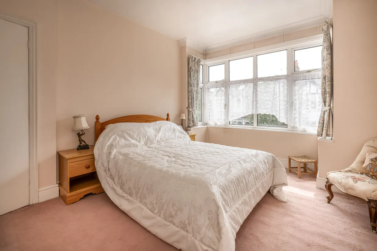 Shalstone Road, London, SW14 photo 9