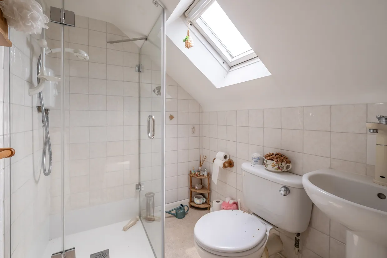 Shalstone Road, London, SW14 photo 12
