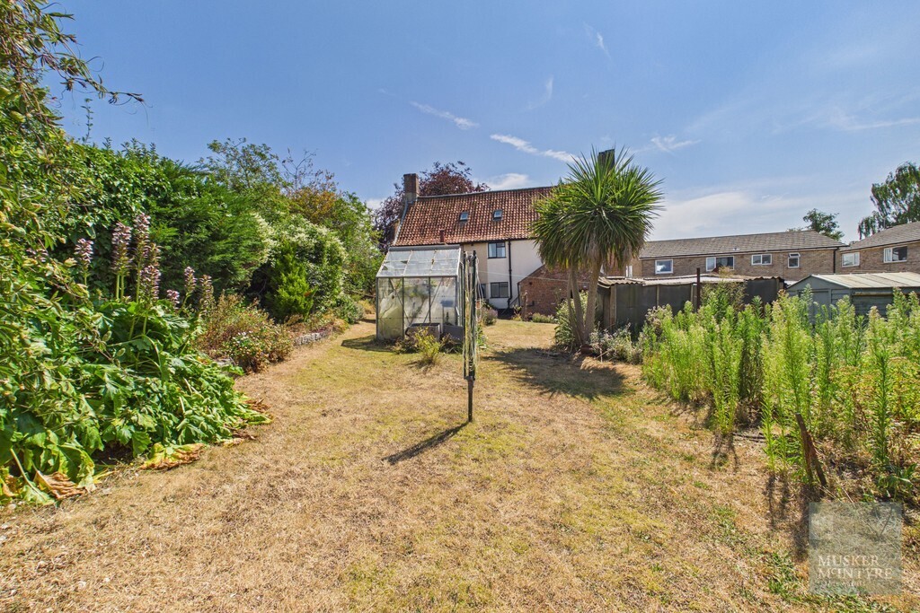 Hardley Road, Chedgrave Image 12