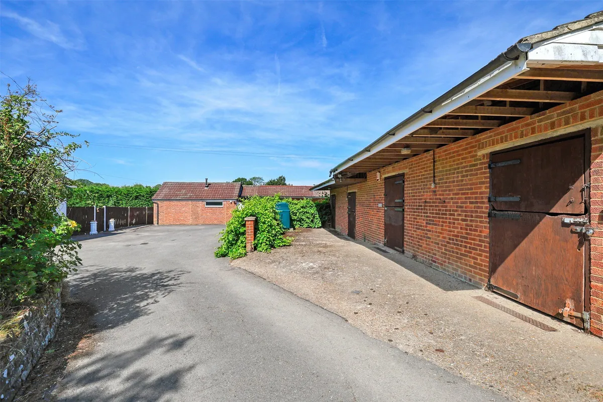 Farleigh Court Road, Warlingham, Surrey, CR6