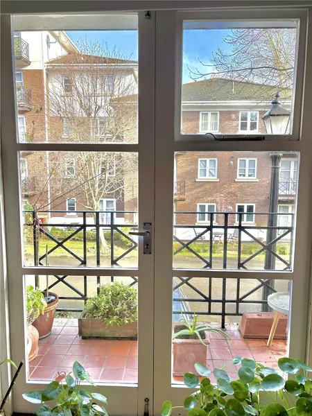 Brompton Park Crescent, Fulham, SW6 photo 9
