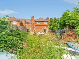 Hill Crescent, Brogborough, Bedford thumb 2