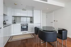 Landmark East, E14 photo 2