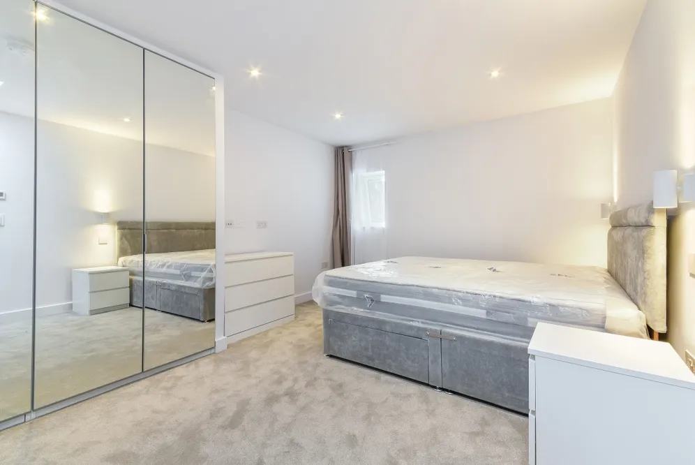 Dog Kennel Hill London SE22 photo 6