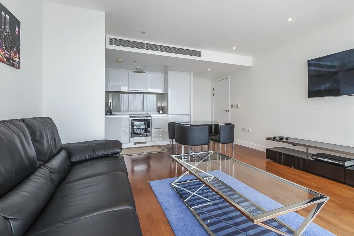 Landmark East, E14 photo 12