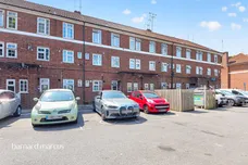 Sheaveshill Court, The Hyde, London