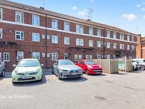 Sheaveshill Court, The Hyde, Londonphoto