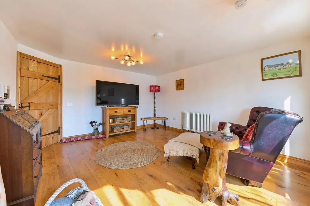 Property carousel item 11