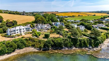 Curlew Drive, West Charleton, TQ7