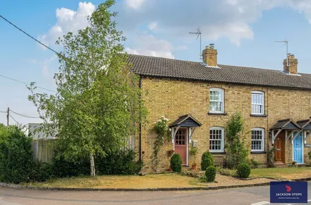 Ivy Cottages, Witts End, MK17