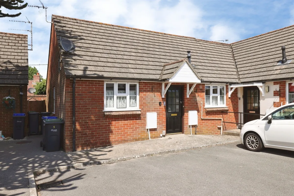 Oak Place, Amesbury, Salisbury
