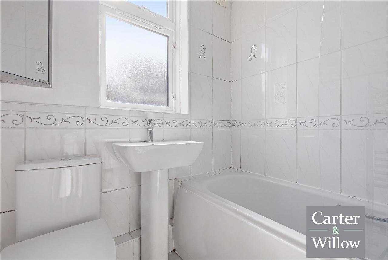 Hedingham Road, Dagenham, Essex Image 12