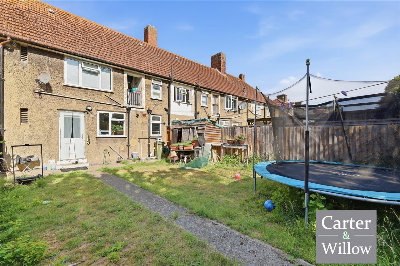 Hedingham Road, Dagenham, Essex Image 15