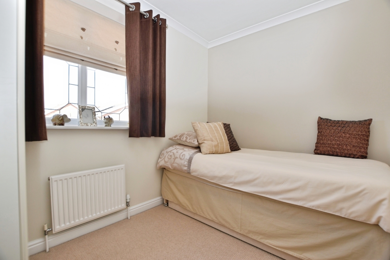 Ascott Close, Hull Image 13