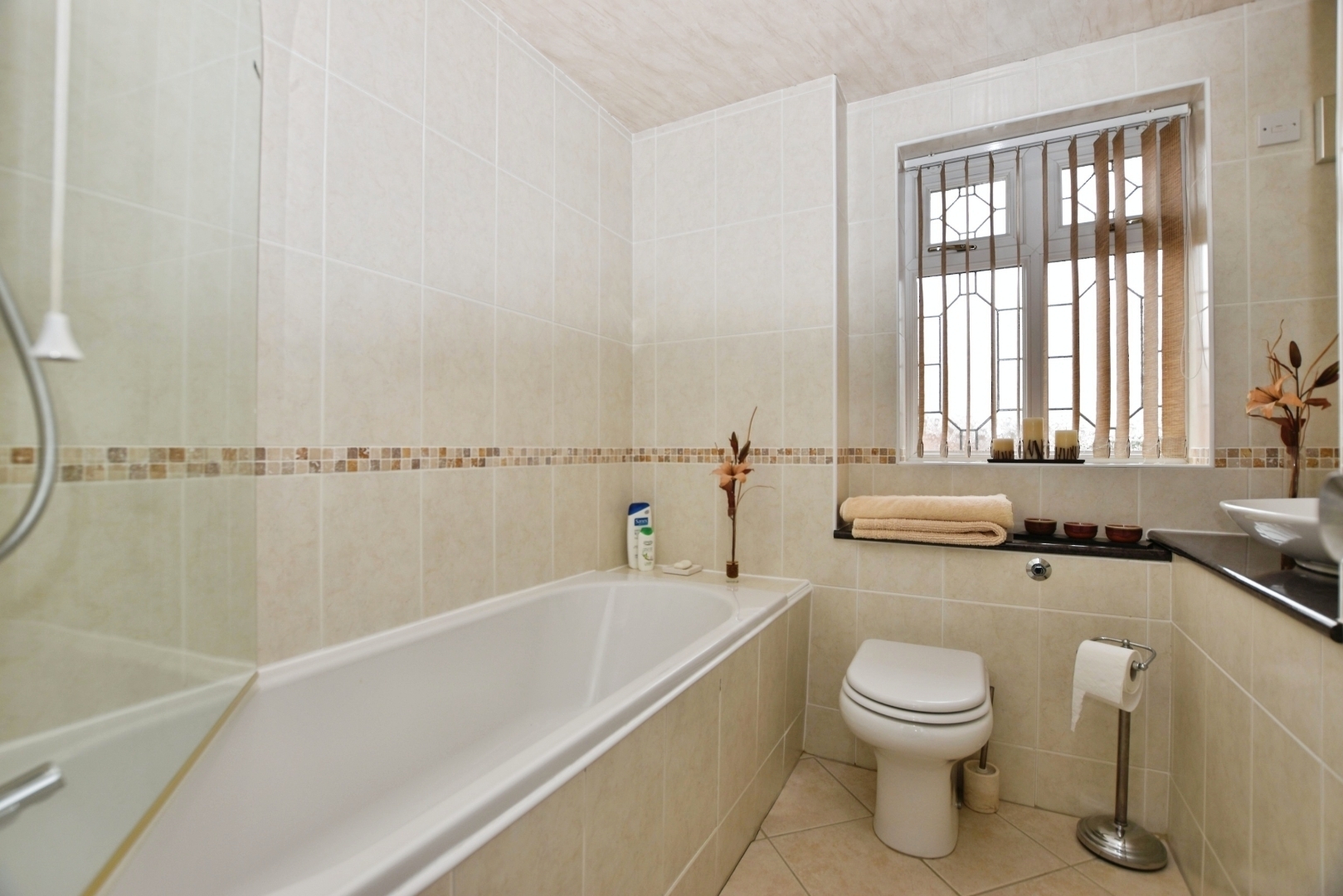 Ascott Close, Hull Image 15