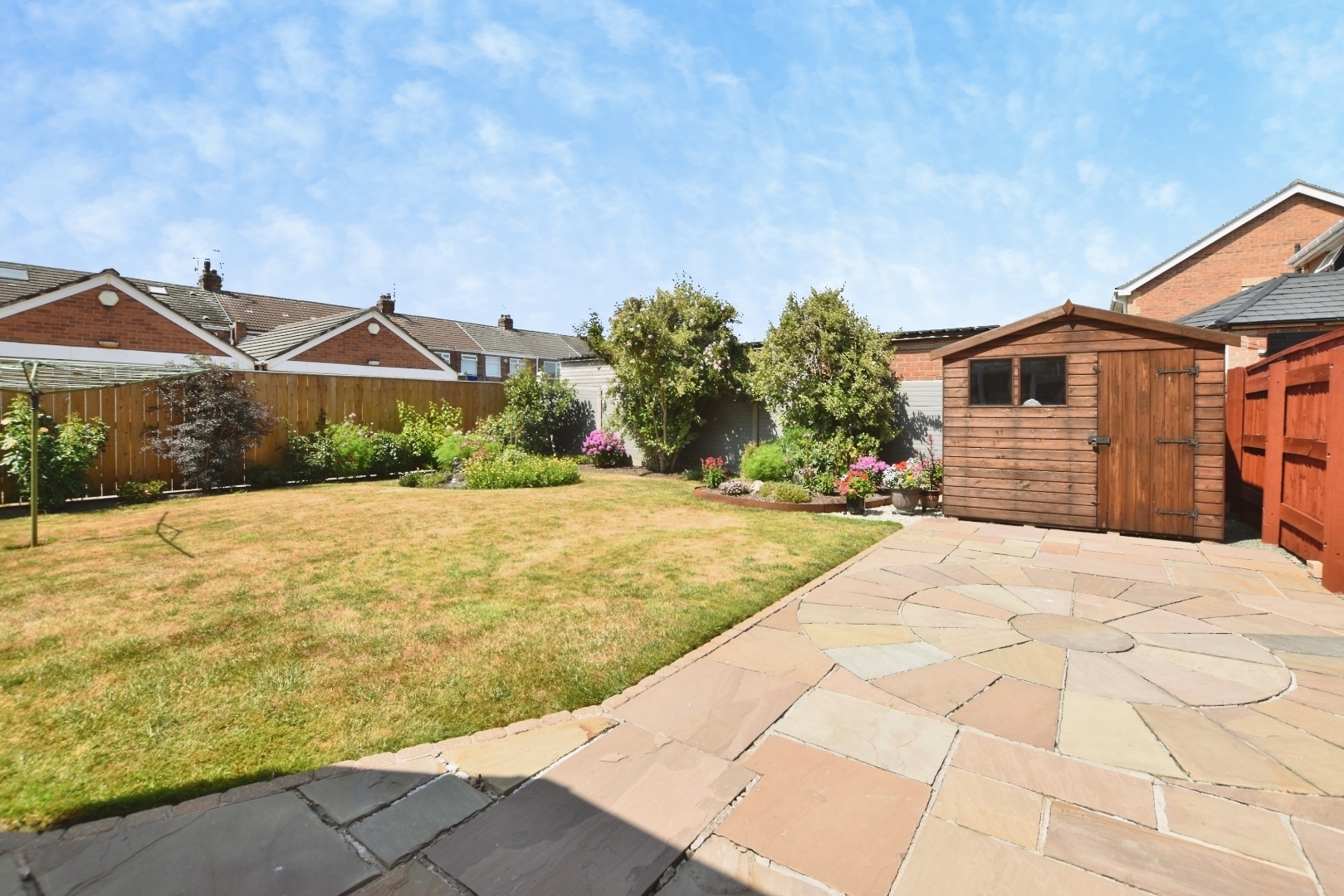 Ascott Close, Hull Image 16