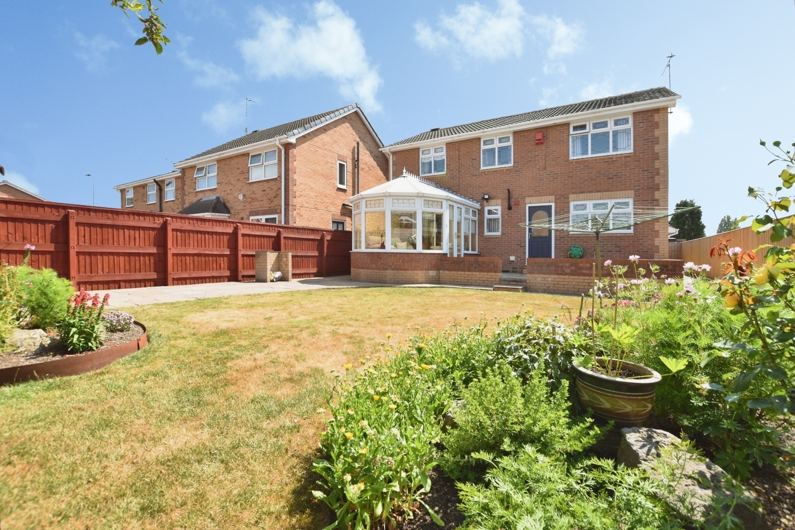 Ascott Close, Hull Image 17