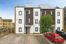 Alfred Mews, Chelmsford