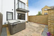 Alfred Mews, Chelmsford