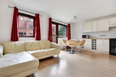 Worcester Mews, NW6 photo 1