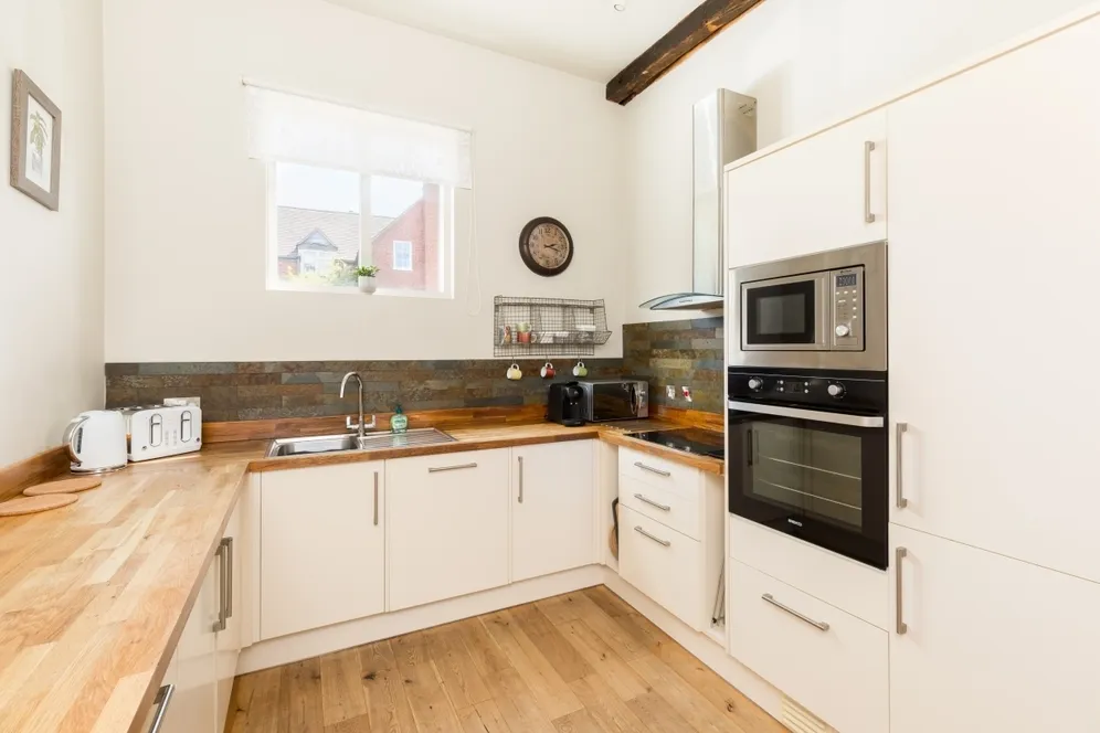 Shottery, CV37 photo 5